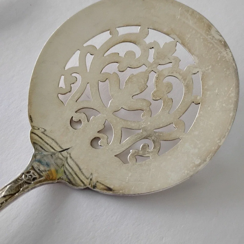 Serving Set Chateau Pattern 
